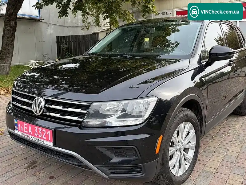 Volkswagen Tiguan 2018, фото з оголошення 1 з 20, VIN 3VV1B7AX3JM074502
