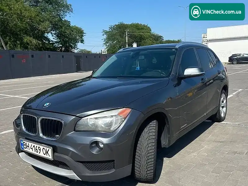 BMW X1 2013, фото з оголошення 1 з 10, VIN WBAVM1C58EVW53416