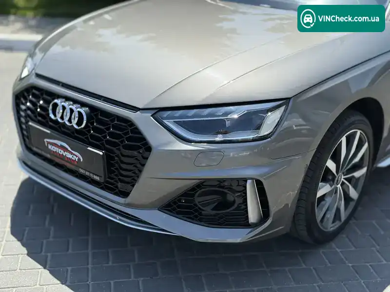 Audi A4 2021, фото з оголошення 2 з 20, VIN WAUABAF4XNN000982