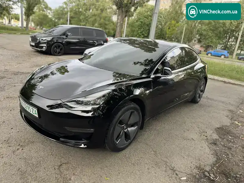 Tesla Model 3 2018, фото з оголошення 2 з 12, VIN 5YJ3E1EA6JF030421