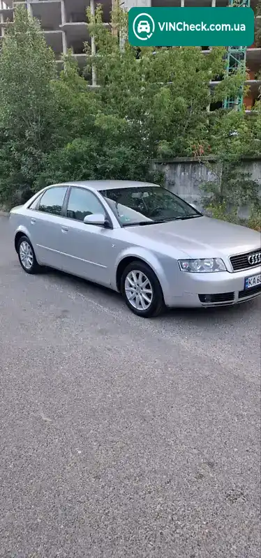 Audi A4 2004, фото з оголошення 2 з 11, VIN WAUZZZ8E64A293658