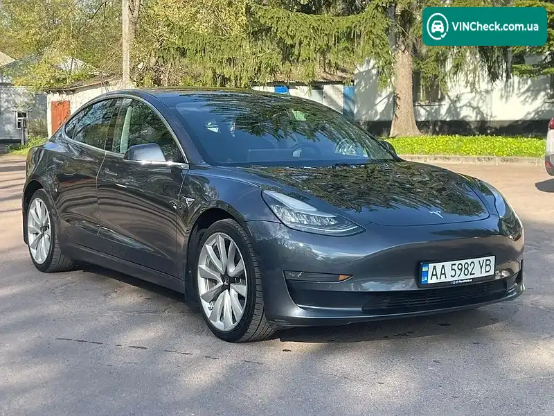 Tesla Model 3 2019, фото з оголошення 1 з 10, VIN 5YJ3E1EA0KF327055