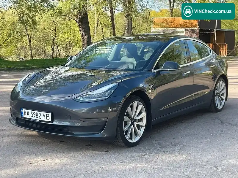 Tesla Model 3 2019, фото з оголошення 2 з 10, VIN 5YJ3E1EA0KF327055