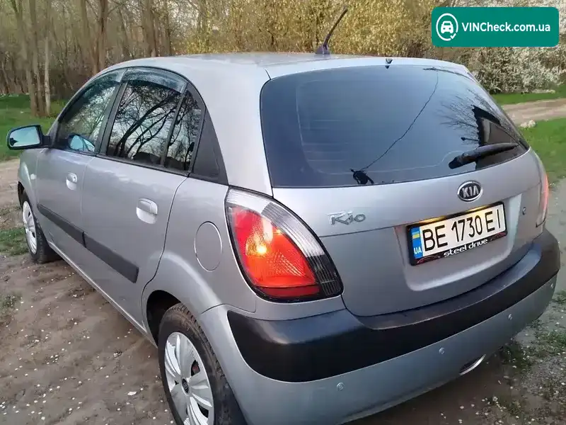 Kia Rio 2007, фото з оголошення 2 з 21, VIN KNEDE241376236054