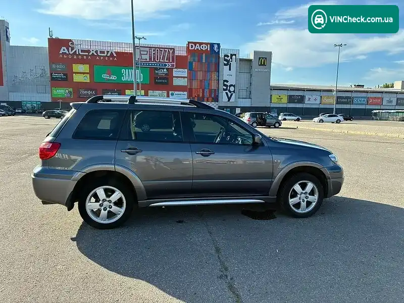 Mitsubishi Outlander 2006, фото з оголошення 2 з 10, VIN JMDXRCU5W6U007553