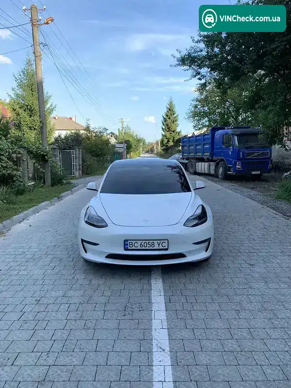 Tesla Model 3 2021, фото з оголошення 1 з 20, VIN 5YJ3E1EA1MF058308