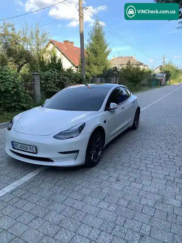 Tesla Model 3 2021, фото з оголошення 2 з 20, VIN 5YJ3E1EA1MF058308