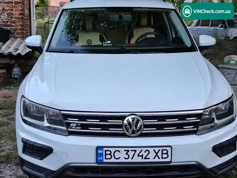 Volkswagen Tiguan 2020, фото з оголошення 1 з 9, VIN 3VV1B7AXXLM100189