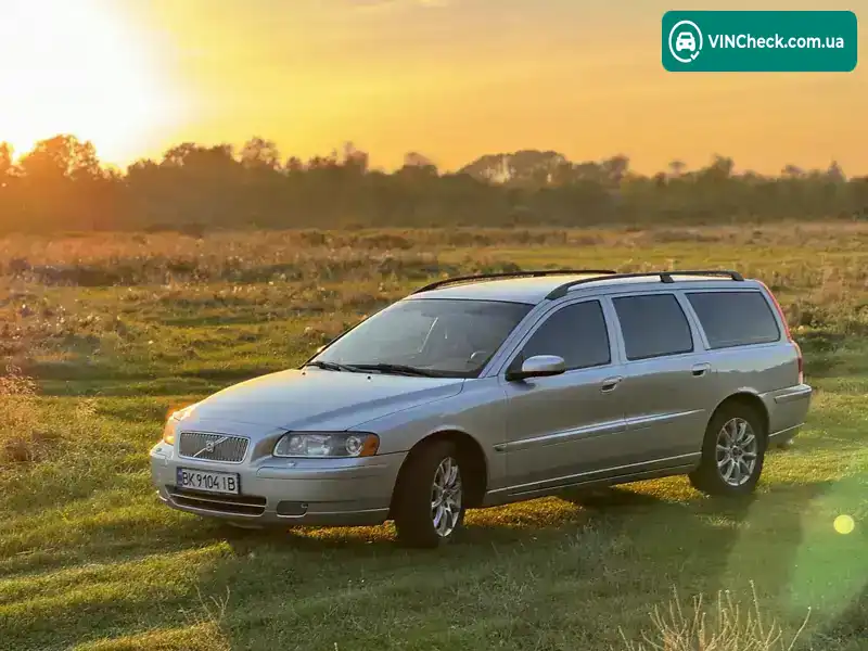 Volvo V70 2005, фото з оголошення 2 з 21, VIN YV1SW714162566080