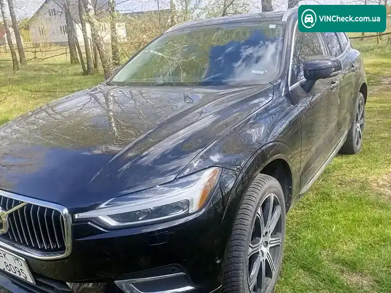 Volvo XC60 2017, фото з оголошення 1 з 10, VIN YV4A22RL5J1052126