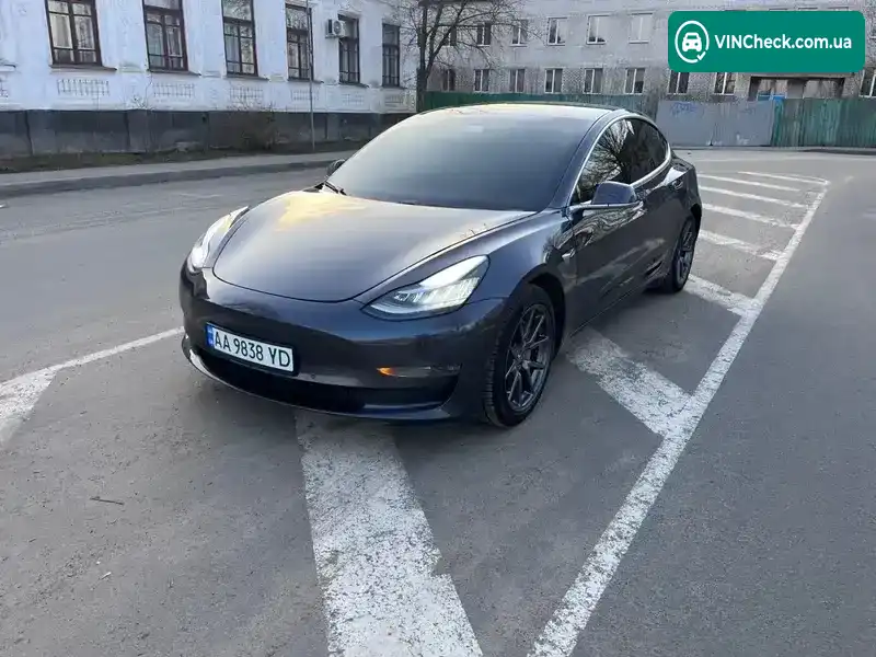 Tesla Model 3 2020, фото з оголошення 2 з 21, VIN 5YJ3E1EA1LF798469