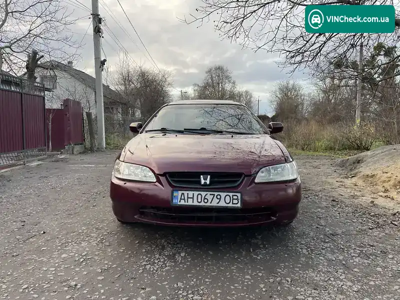 Honda Accord 1999, фото з оголошення 2 з 12, VIN 1HGCG4260XA601992