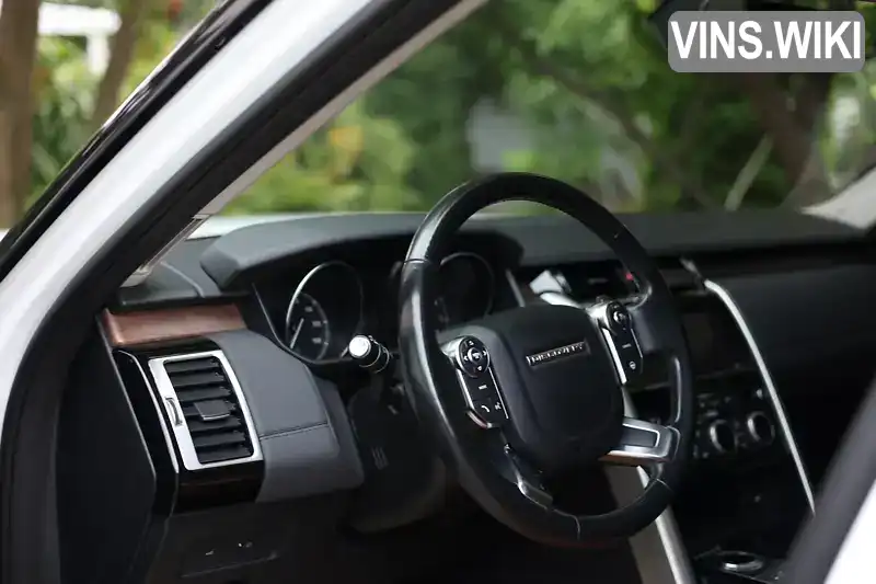 Land Rover Discovery 2017, фото з оголошення 2 з 21, VIN SALRRBBV1HA005935
