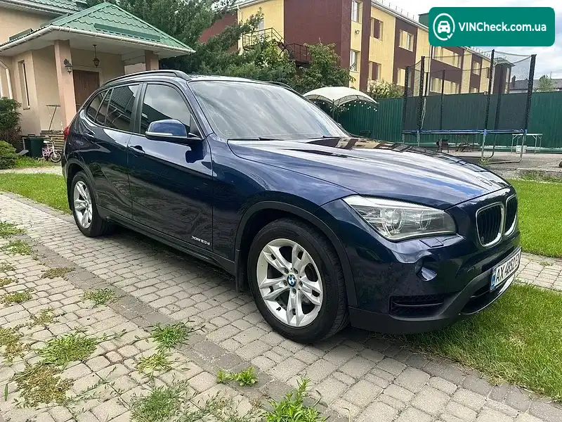 BMW X1 2013, фото з оголошення 1 з 17, VIN WBAVP91060VV38142