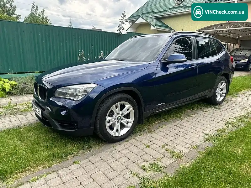 BMW X1 2013, фото з оголошення 2 з 17, VIN WBAVP91060VV38142