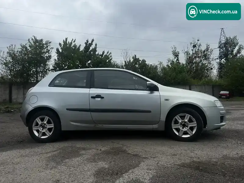 Fiat Stilo 2005, фото з оголошення 2 з 9, VIN ZFA19200000560973