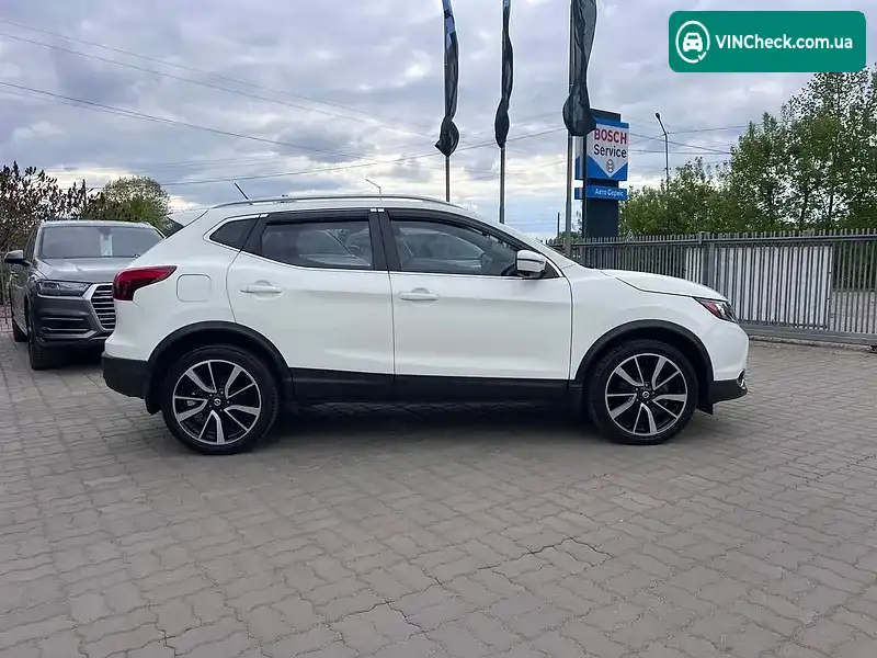 Nissan Rogue Sport 2017, фото з оголошення 2 з 20, VIN JN1BJ1CR7HW109413