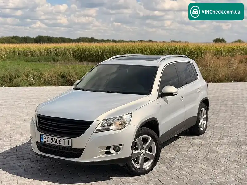 Volkswagen Tiguan 2010, фото з оголошення 2 з 20, VIN WVGBV7AX5AW531252