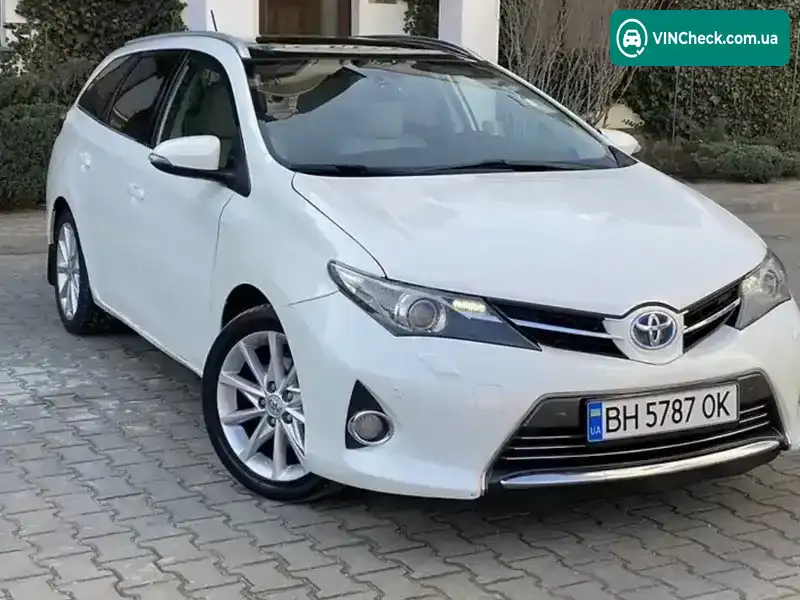 Toyota Auris 2015, фото з оголошення 1 з 10, VIN SB1ZS3JE40E070704