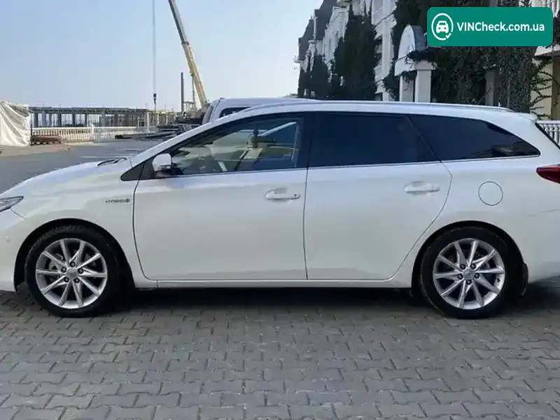 Toyota Auris 2015, фото з оголошення 2 з 10, VIN SB1ZS3JE40E070704