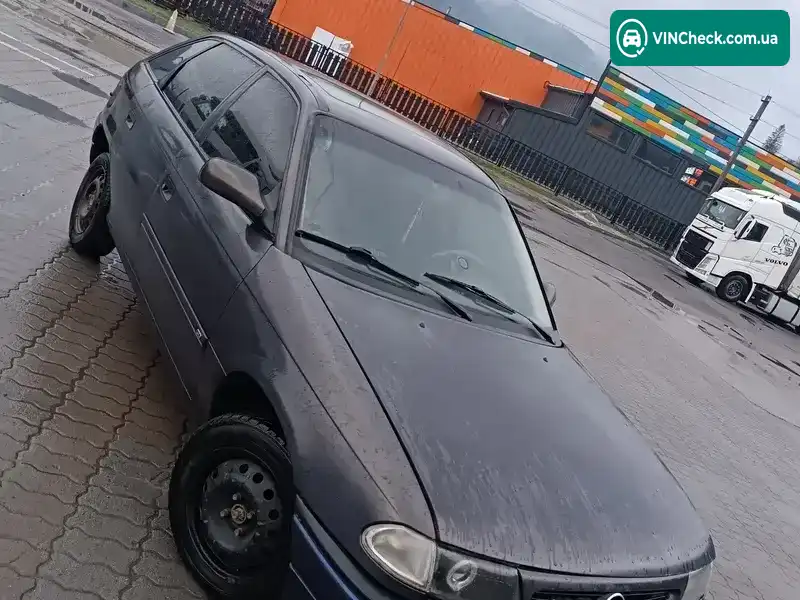 Opel Astra 1995, фото з оголошення 1 з 8, VIN W0L000059S5228167