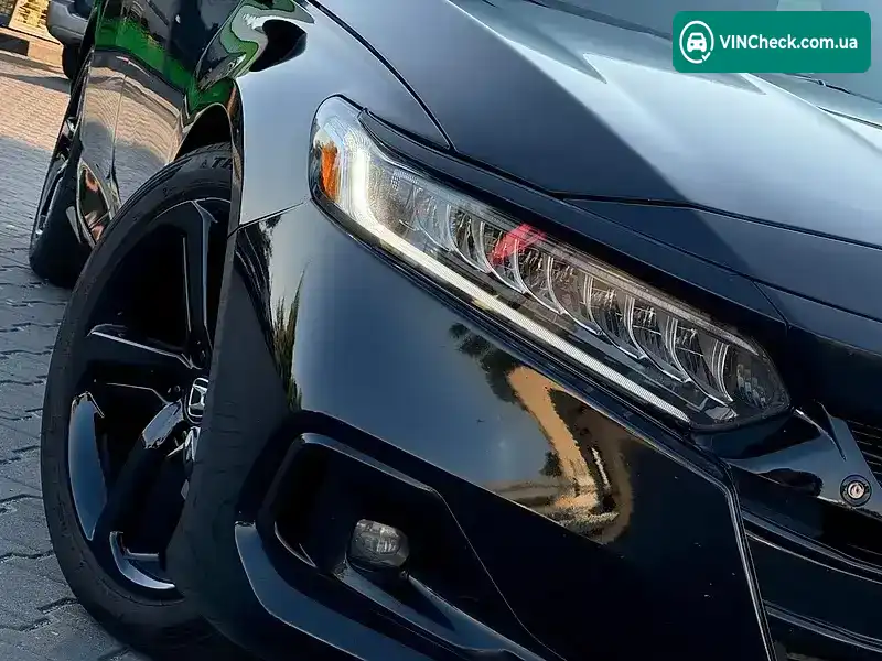 Honda Accord 2021, фото з оголошення 2 з 16, VIN 1HGCV1F3XMA060195