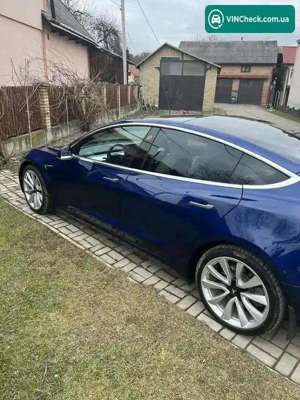 Tesla Model 3 2019, фото з оголошення 1 з 17, VIN 5YJ3E1EB4KF195491