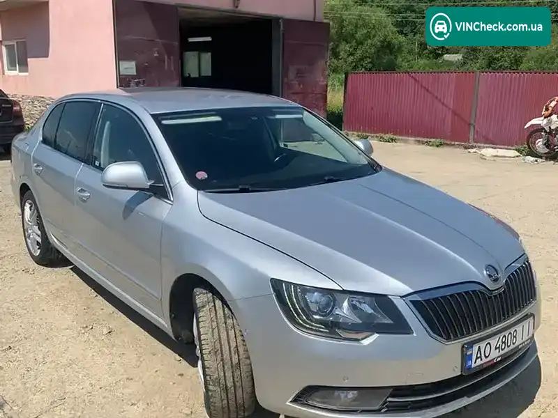 Skoda Superb 2014, фото з оголошення 1 з 16, VIN TMBAE73T4F9025136