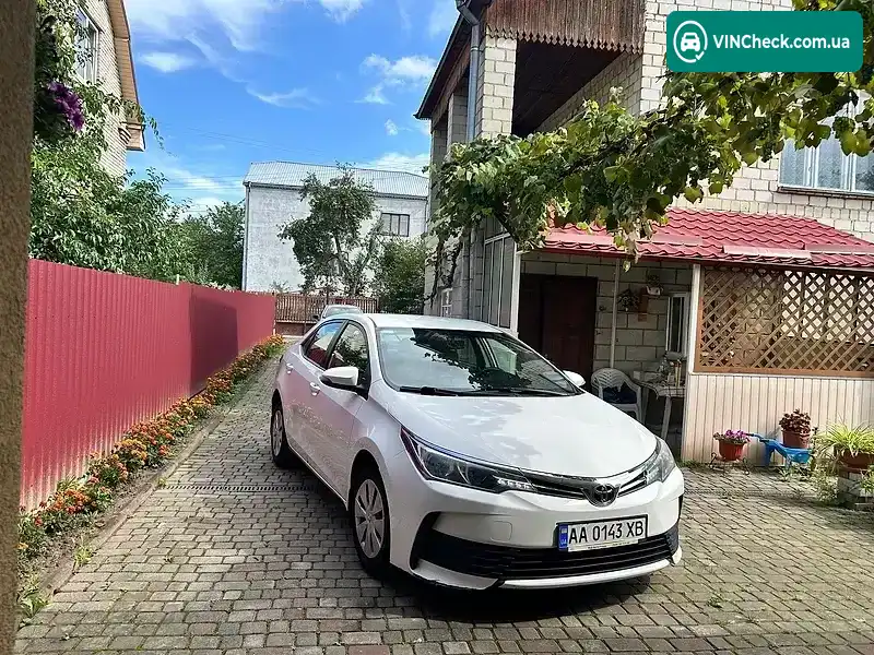 Toyota Corolla 2018, фото з оголошення 2 з 10, VIN NMTBT9JE00R054814