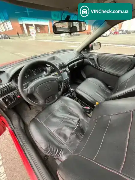 Opel Astra 1998, фото з оголошення 2 з 12, VIN W0L0TFF68W5076630