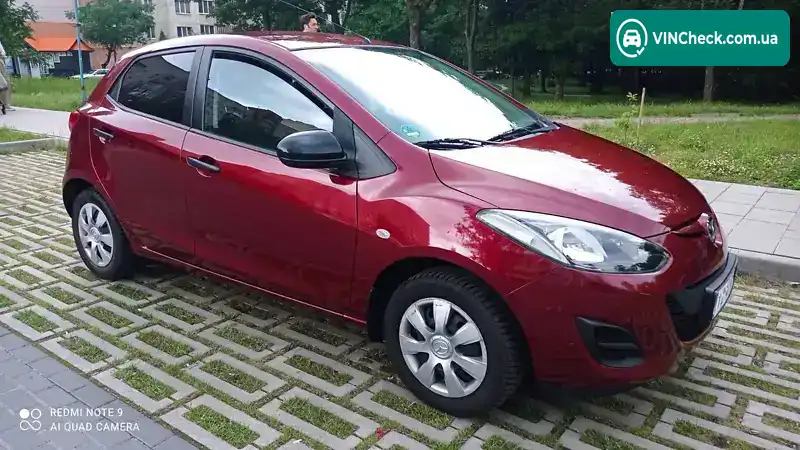 Mazda 2 2011, фото з оголошення 1 з 8, VIN JMZDEA4K200437973