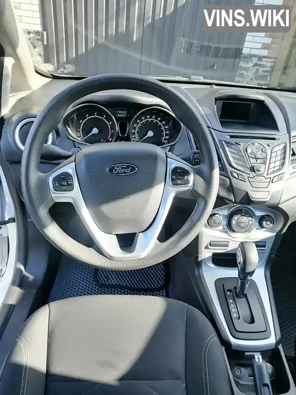 Ford Fiesta 2018, фото з оголошення 2 з 18, VIN 3FADP4BJ0JM126146