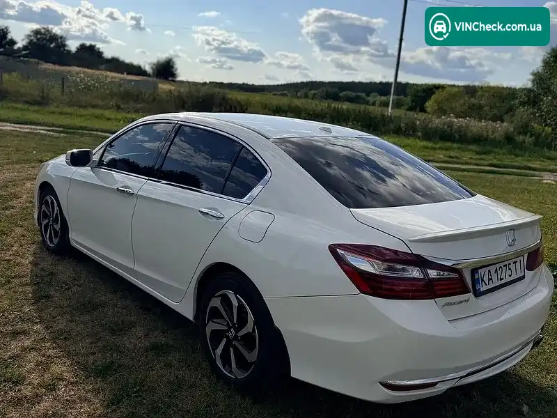 Honda Accord 2016, фото з оголошення 2 з 18, VIN 1HGCR2F77GA051150