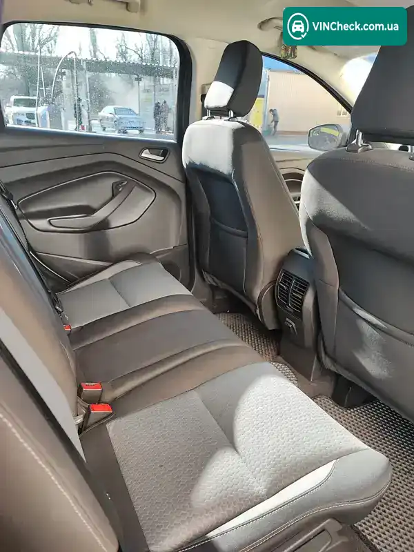Ford Escape 2018, фото з оголошення 1 з 6, VIN 1FMCU9GD3JUD34334