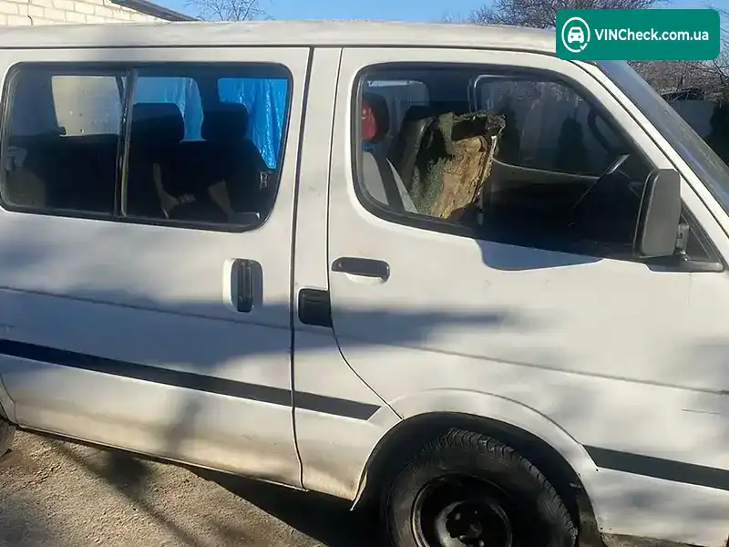Toyota Hiace 1992, фото з оголошення 2 з 4, VIN JT121UHA200013164