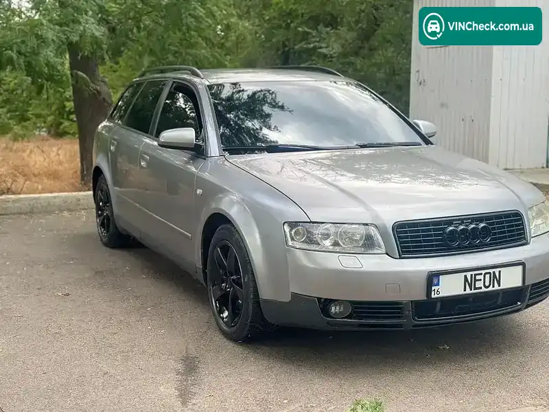 Audi A4 2004, фото з оголошення 1 з 9, VIN WAUZZZ8E65A061028