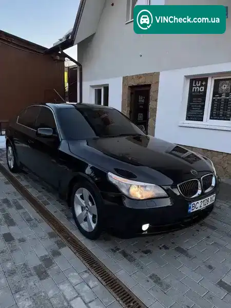BMW 5 Series 2005, фото з оголошення 1 з 21, VIN WBANE31000B947581