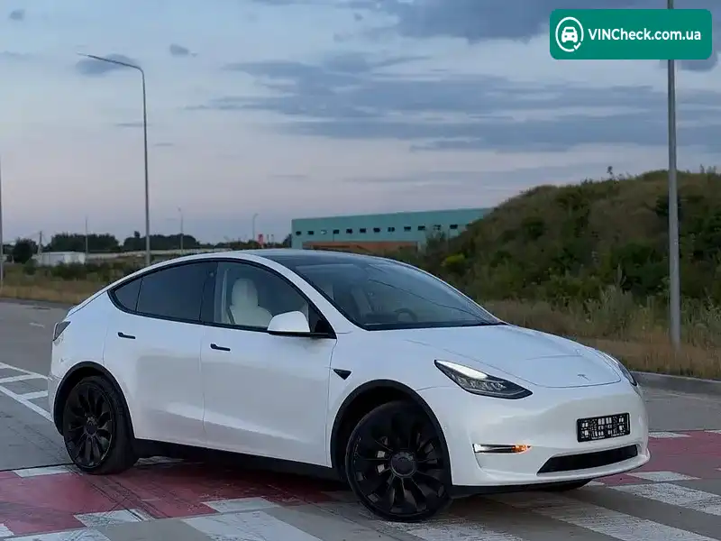 Tesla Model Y 2021, фото з оголошення 2 з 18, VIN 5YJYGDED5MF192721