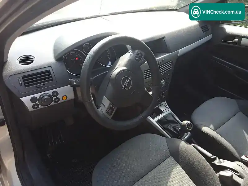 Opel Astra 2006, фото з оголошення 1 з 8, VIN W0L0AHL3565121473