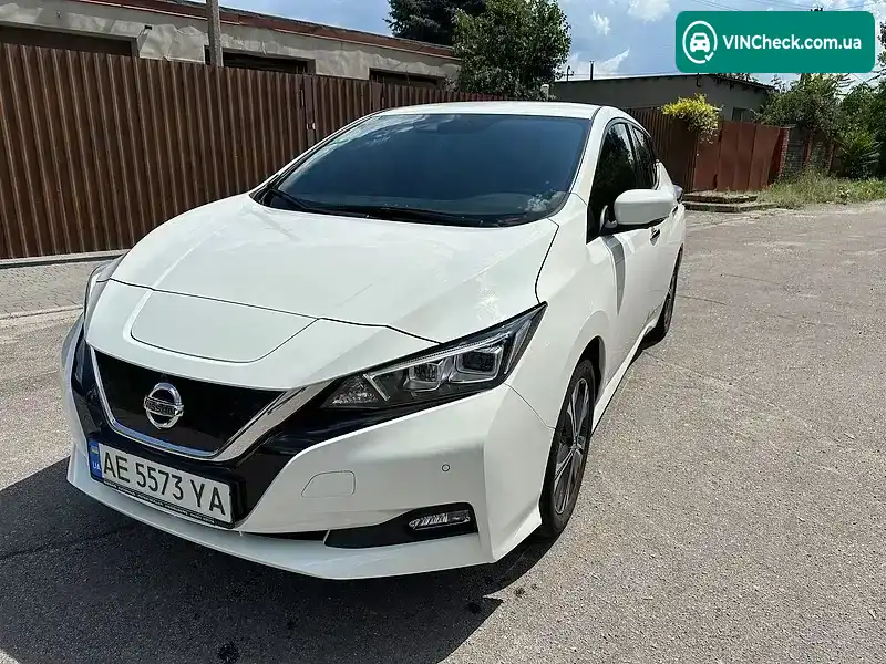 Nissan Leaf 2021, фото з оголошення 2 з 14, VIN SJNFAAZE1U0136373
