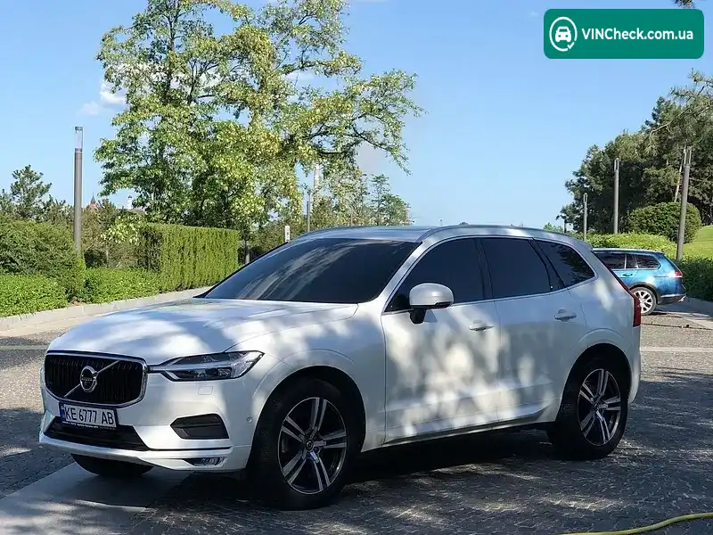Volvo XC60 2017, фото з оголошення 1 з 20, VIN YV4A22RKXJ1028413