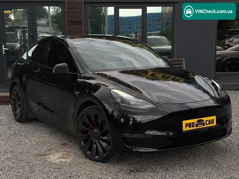 Tesla Model Y 2024, фото з оголошення 1 з 20, VIN 7SAYGDEF1RF061684