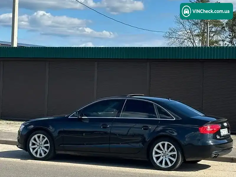Audi A4 2012, фото з оголошення 2 з 20, VIN WAUFFAFL1DN027746