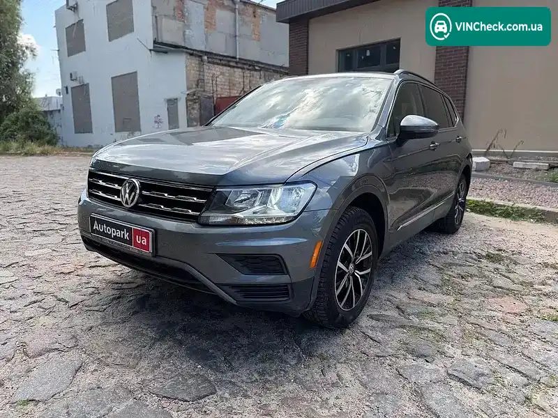 Volkswagen Tiguan 2020, фото з оголошення 1 з 20, VIN 3VV2B7AX2MM048241