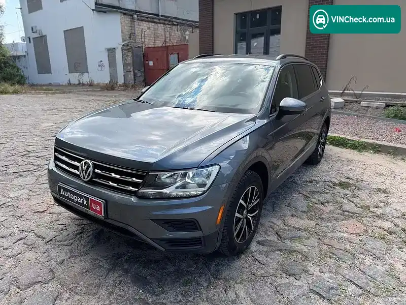 Volkswagen Tiguan 2020, фото з оголошення 2 з 20, VIN 3VV2B7AX2MM048241