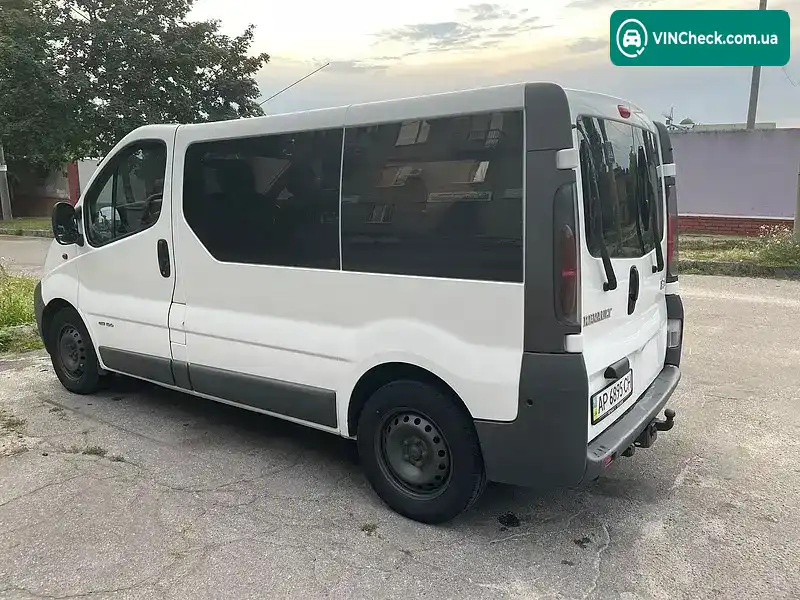 Renault Trafic 2004, фото з оголошення 2 з 19, VIN VF1FLACA64V216579