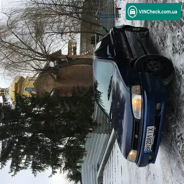 Hyundai Elantra 1994, фото з оголошення 2 з 20, VIN KMHJF31RPRU585181