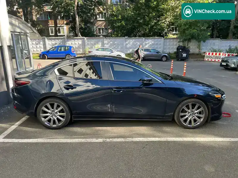 Mazda 3 2018, фото з оголошення 1 з 14, VIN JM1BPBCM5K1107640