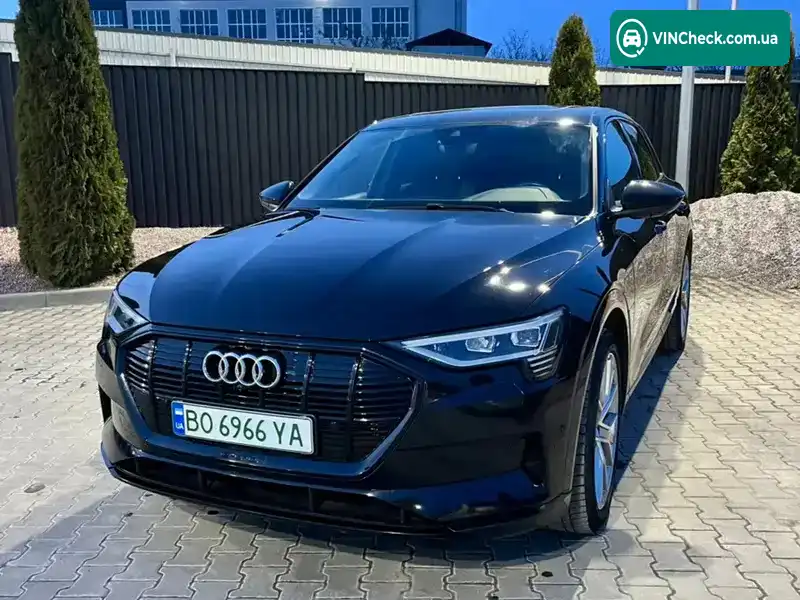 Audi e-tron 2020, фото з оголошення 1 з 21, VIN WAUZZZGE9MB001951