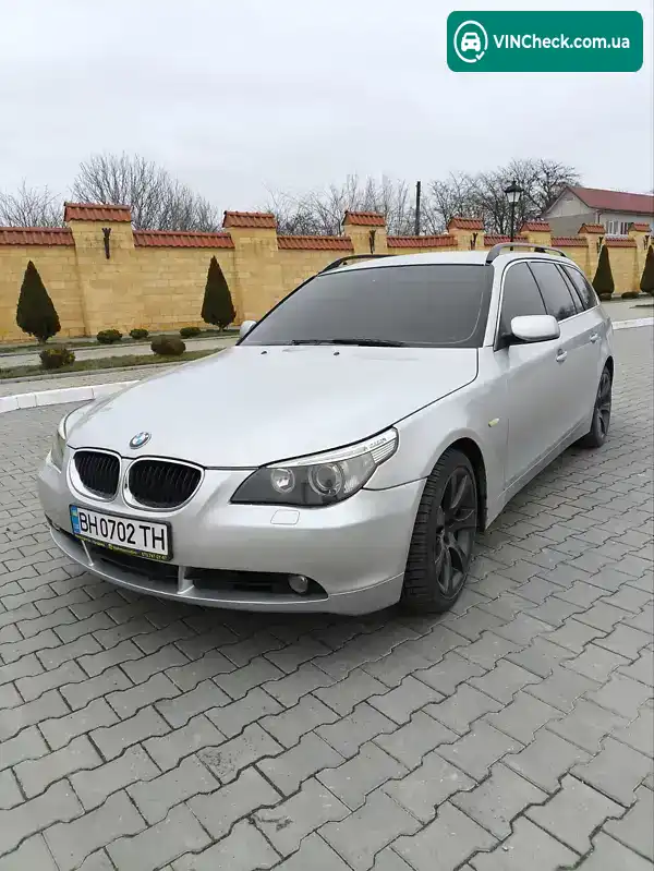 BMW 5 Series 2005, фото з оголошення 1 з 15, VIN WBANJ71050CR17750